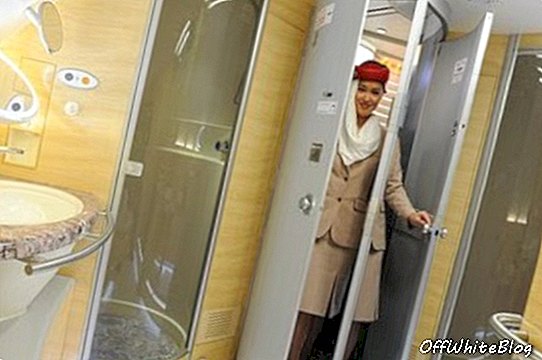 Emirates pentru a oferi dușuri calde la mijlocul aerului