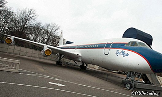 Elvis Presleys private jetfly til auktion [VIDEO]