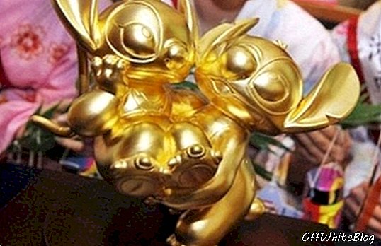 Čistý zlatý steh, andělské postavy zobrazené v Tokiu