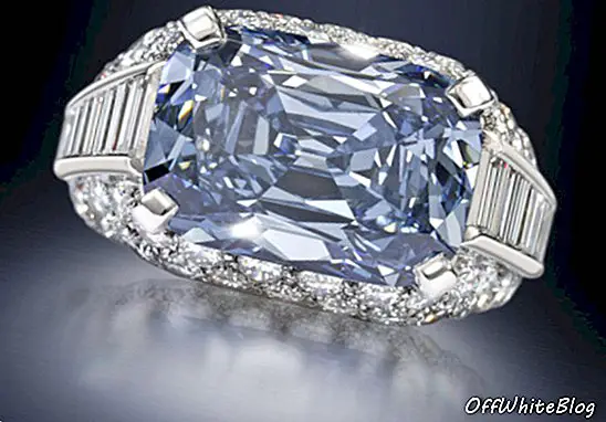 domišljav globoko modri diamant