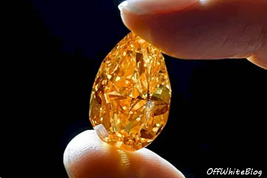 بيع الماس البرتقالي مقابل 36 مليون دولار في كريستي