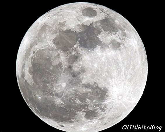 Одобрено прво приватно лунарно путовање: Моон Екпресс