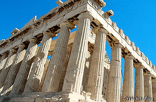 Beschikbaar voor verhuur: The Acropolis