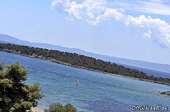 L'isola greca può essere tua per $ 13 milioni