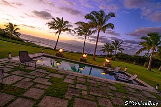 Zwembad in Maui Mansion