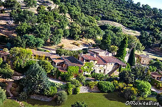 ג'וני דפ מוכר את הכפר הפרטי שלו בצרפת