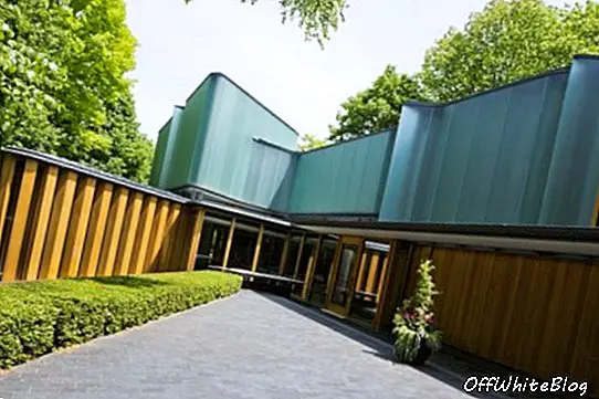 Integral House'i integreeritud maja Rosedale on noteeritud Sotheby's International Realty Canada väärtuses 22,9 miljonit USA dollarit (17,2 miljonit USA dollarit).