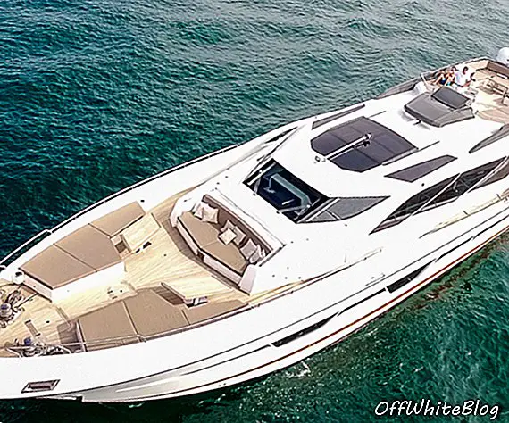 Mewah yacht charter: Numarine 105XL Dolce Vita boleh menjadi milik anda untuk hujung minggu di Asia
