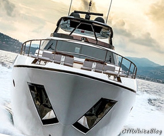 Plaukiojantis mansarda - „Ferretti Yachts 920