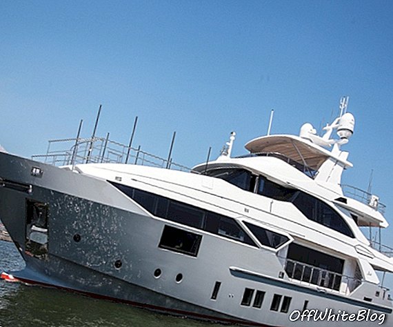 Benetti Fast 125 er den ene yacht at se på Cannes Yachting Festival
