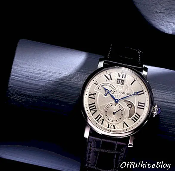 Cartier Rotonde de Cartier Watch dengan Tarikh Besar, Zon Masa Kedua Retrograde, dan Petunjuk Hari / Malam