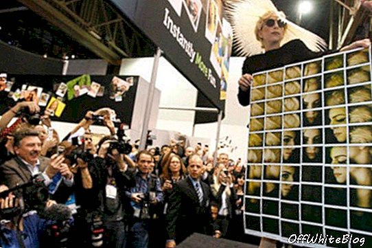 Лейди Гага е креативен директор на Polaroid