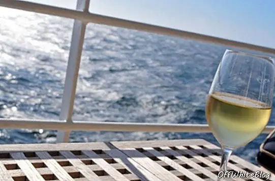 Wijn op een schip