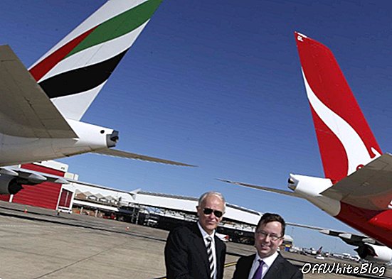 „Qantas Airways“ komanda kartu su „Emirates“