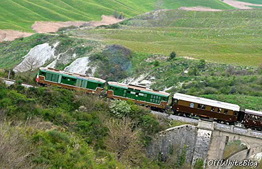 Italija tikisi, kad turistai važiuos lėtu traukiniu