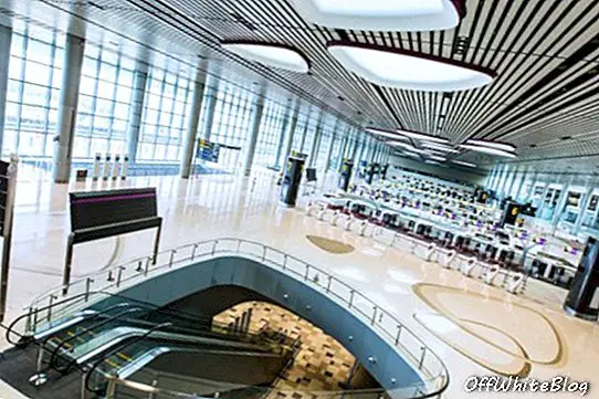Rozsiahly a priestranný # ChangiT4 vám poskytuje jasný výhľad do interiéru a umožňuje vám nájsť cestu okolo.