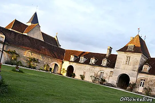 Pročelje Château de Béru