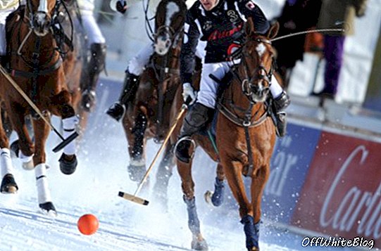 Cartier giành chiến thắng tại Moritz Polo World Cup trên tuyết