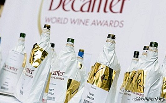 Cena za karafu World Wine Awards