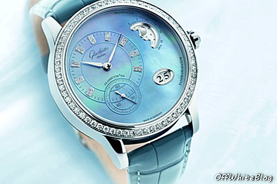 Glashütte PanoMatic Luna gốc: Đồng hồ màu xanh nhạt
