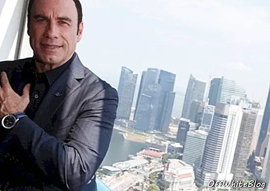 John Travolta dévoile Breitling Navitimer Blue Sky