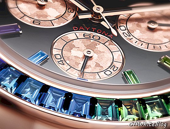 Лічильники хронографів, виготовлені з кристалів рожевого золота, відповідають золотому корпусу Everose 18ct із особливим мерехтливим ефектом, створеним під час кристалізації сплаву рожевого золота
