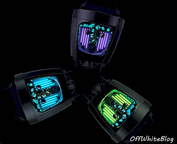 Ultra fialová: MB&F HMX čierna Badger
