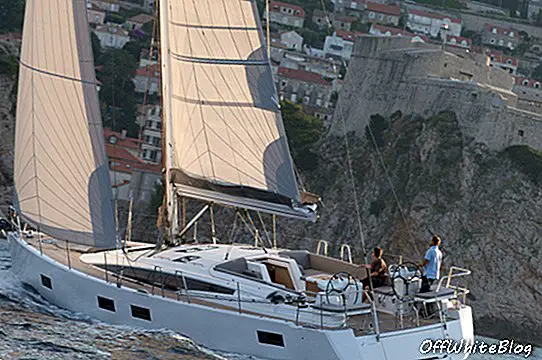 Jeanneau 54 Yacht: Estilo de vida de lujo