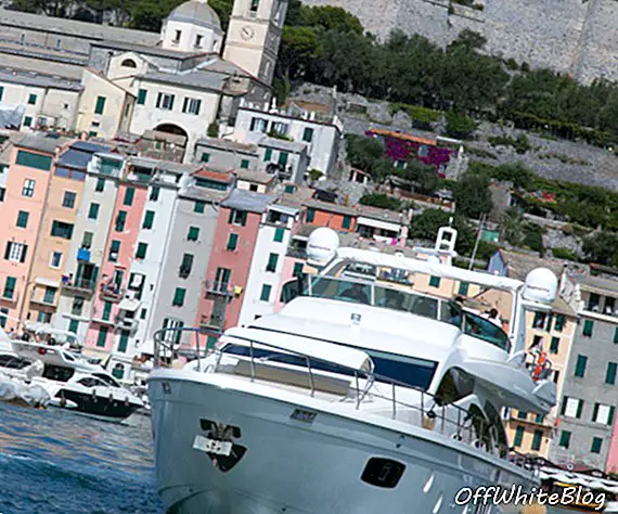 Azimut Yachts Apresentado no Rendez-V Marine Porto Venere
